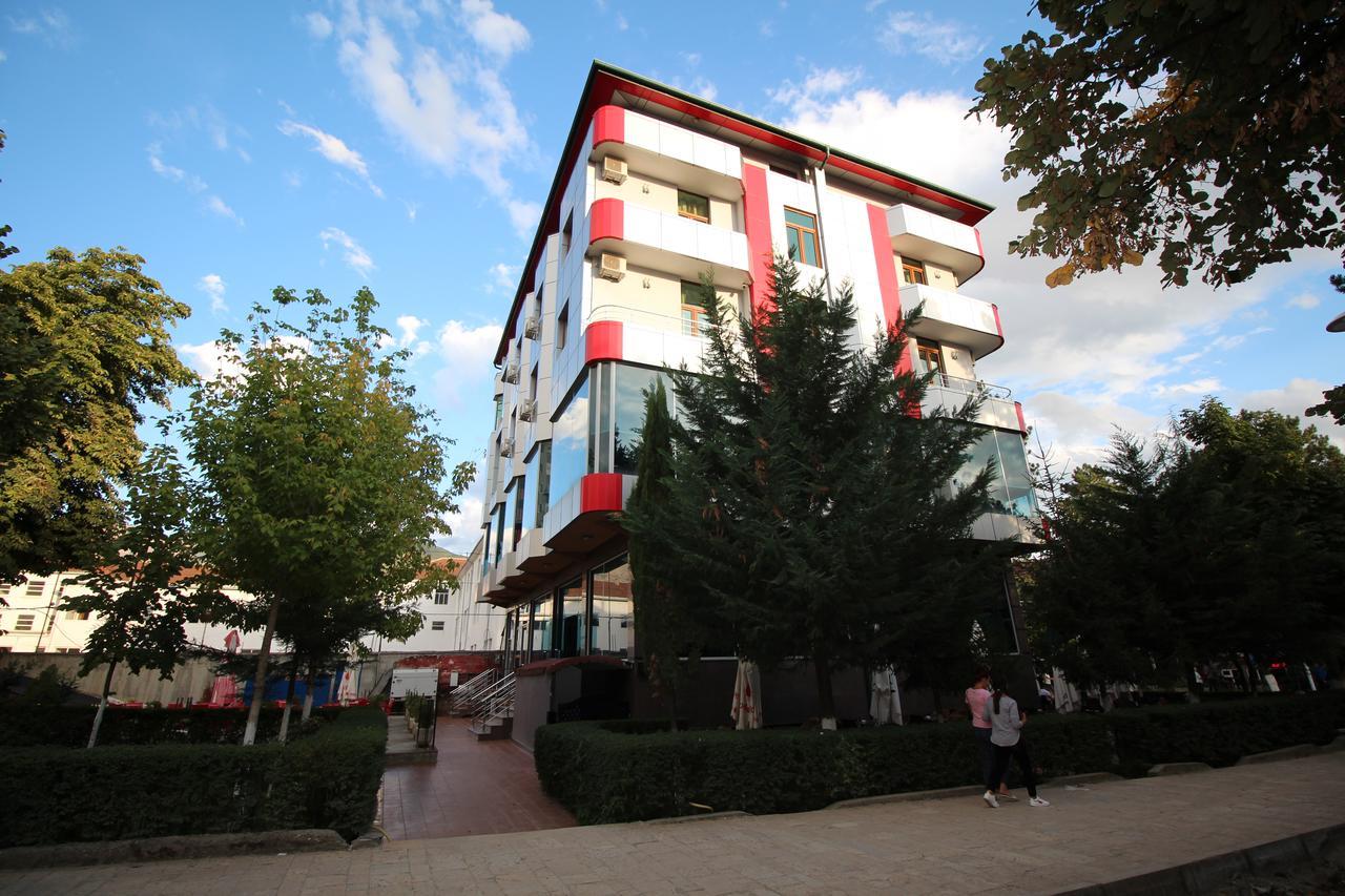 Hotel Piazza Peshkopi Dış mekan fotoğraf